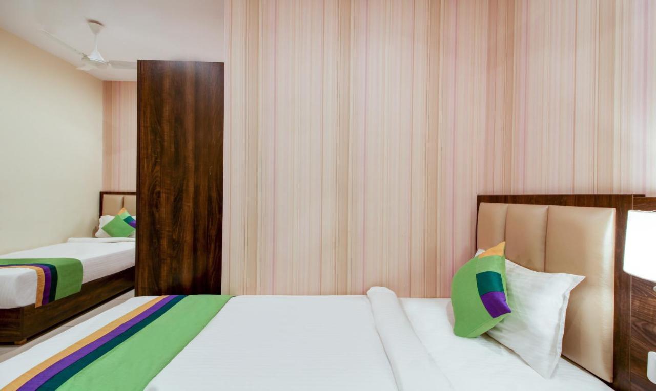 Treebo Trend Sindhura Grand Hotell Hyderabad Exteriör bild